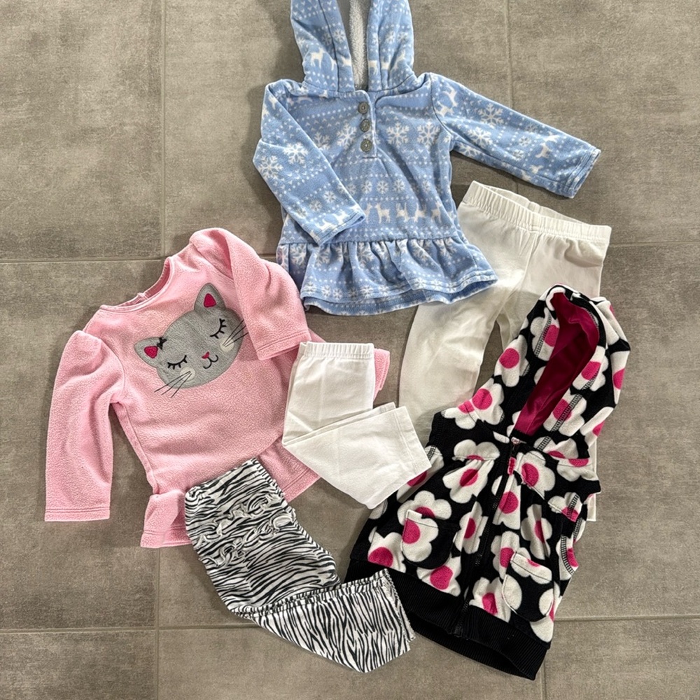 *Gently Worn* Carter's Mix and Match 9 Month Fleece Tops w/ Bottoms 6 Pc. Bundle
